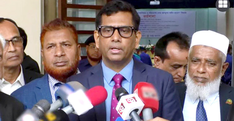 হাসিনার বিচার এক দেড় মাসের মধ্যে শুরু হতে পারে: চিফ প্রসিকিউটর